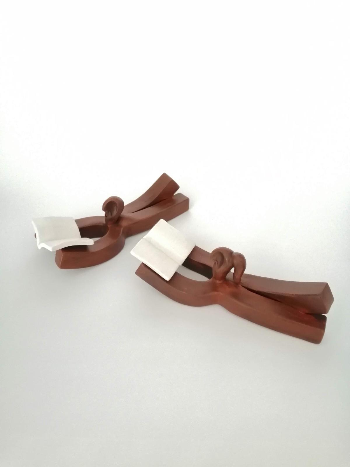 Pieza cerámica lector o lectora - Dendago