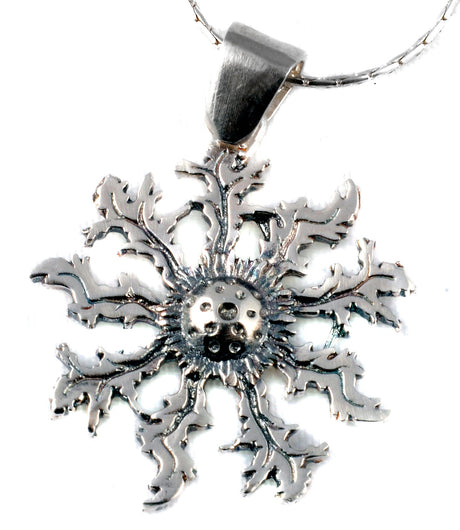 Producto vasco Eguzkilore colgante plata, flor del sol edelweiss - Dendago