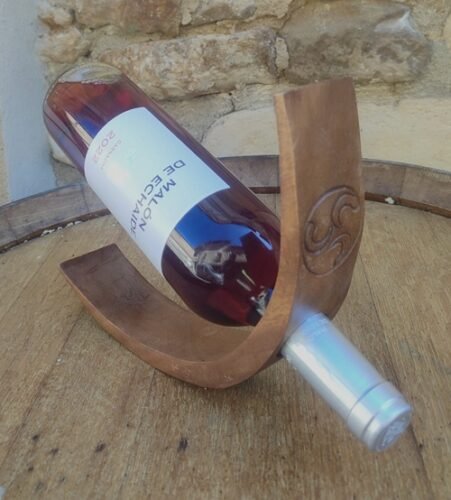 Soporte de madera para botellas. modelo Trisquel - Dendago