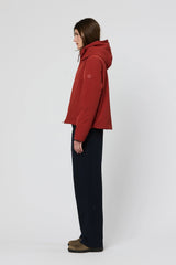 TANTÄ RAINWEAR CHAQUETA CORTA IMPERMEABLE RED OCHRE GRAUPEL