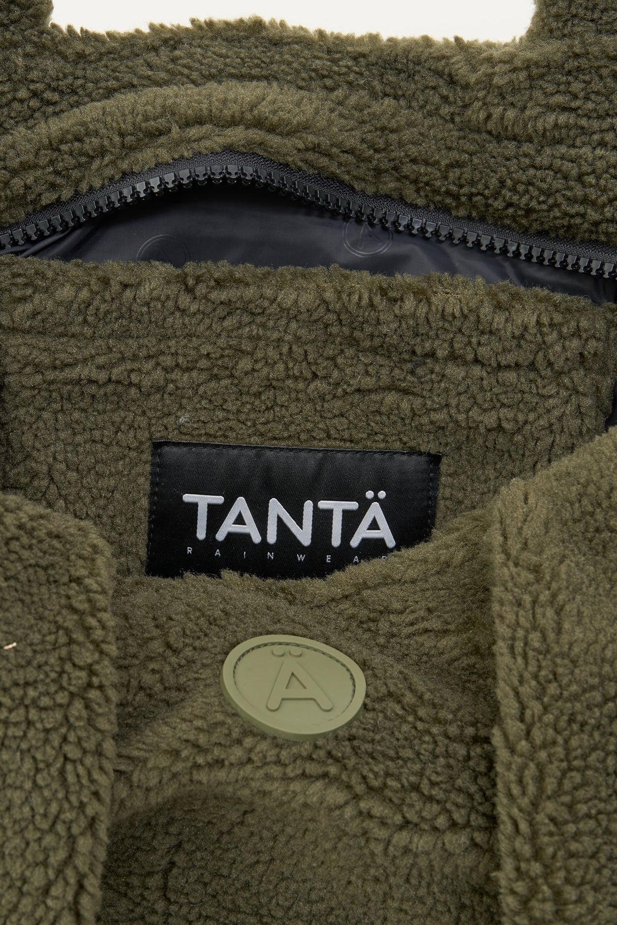 TANTÄ RAINMWEAR BOLSO SHERPA OLIVE NIGHT FUNUFUNU - Dendago