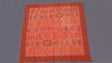 Tapiz de algodón con figuras rojo. 125 x 125 cm - Dendago