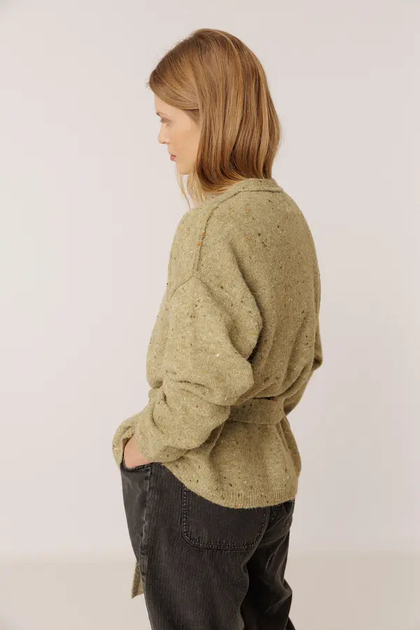 CHAQUETA VERDE NEPS CINTURÓN AJUSTABLE INDI&COLD