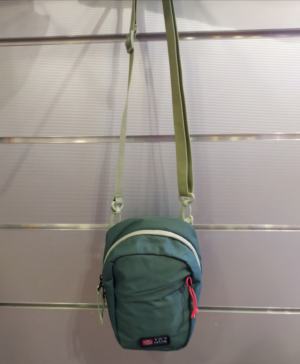 BOLSO TERNUA RED BAY BD