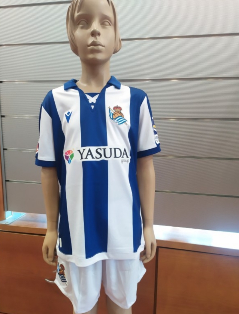 EQUIPACIÓN REAL SOCIEDAD NIÑO 24-25