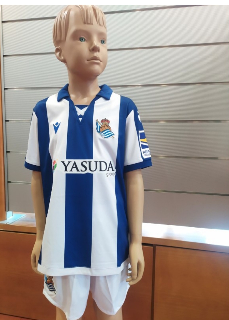 EQUIPACIÓN REAL SOCIEDAD NIÑO 24-25