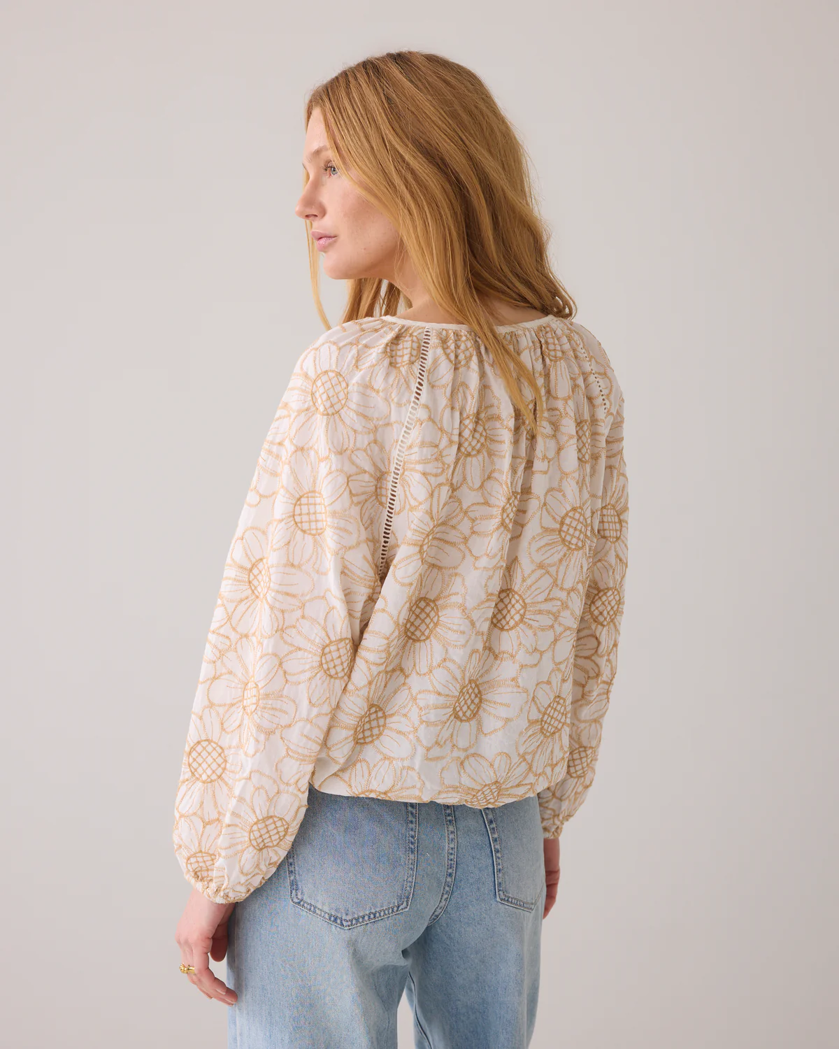SUMMUM BLUSA ESTAMPADA DE FLORES BORDADAS