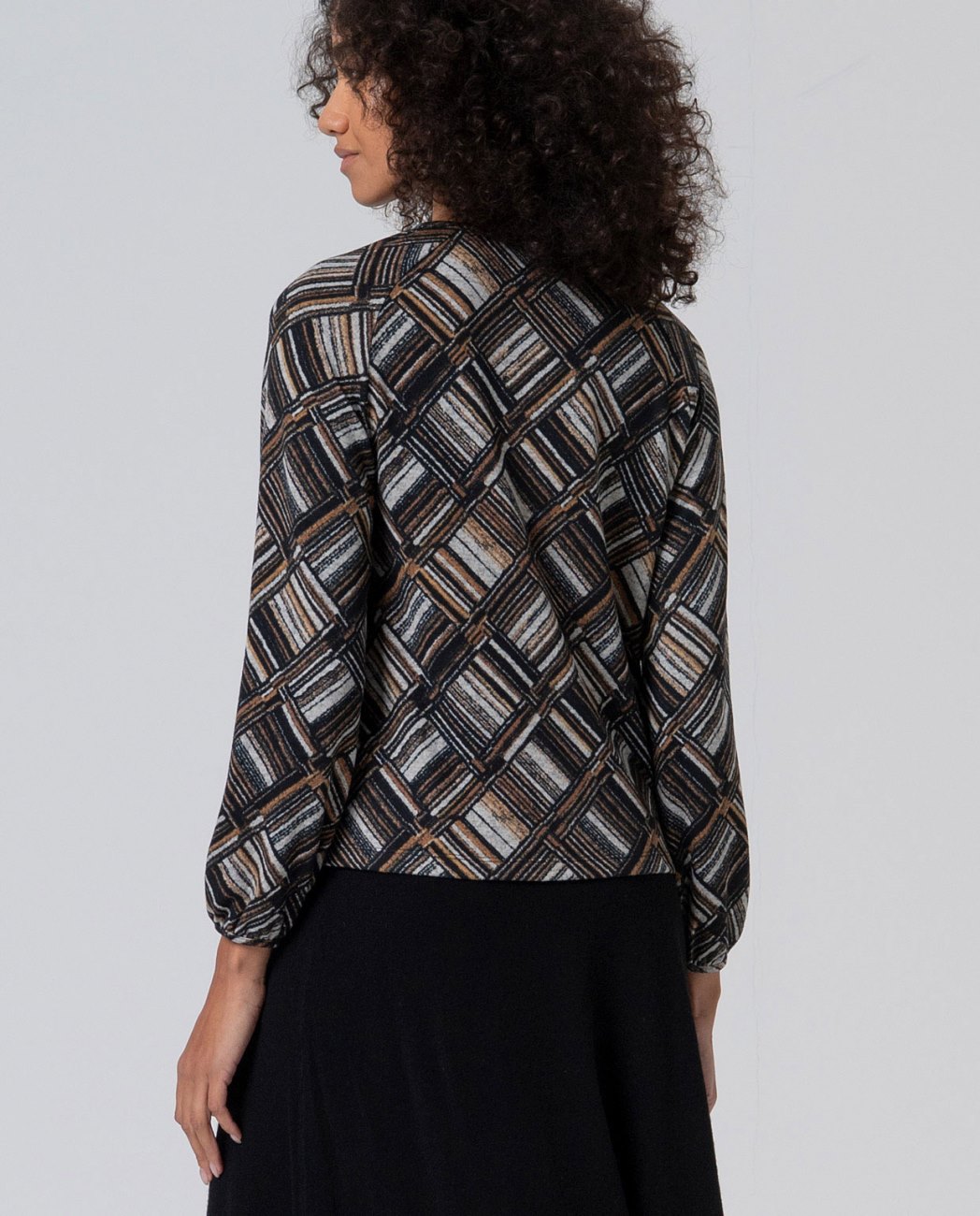 CAMISETA NEGRA SURKANA