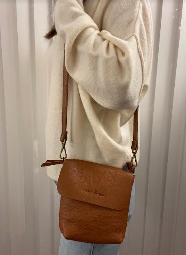 bolso-piel-natural-pequeño - copia