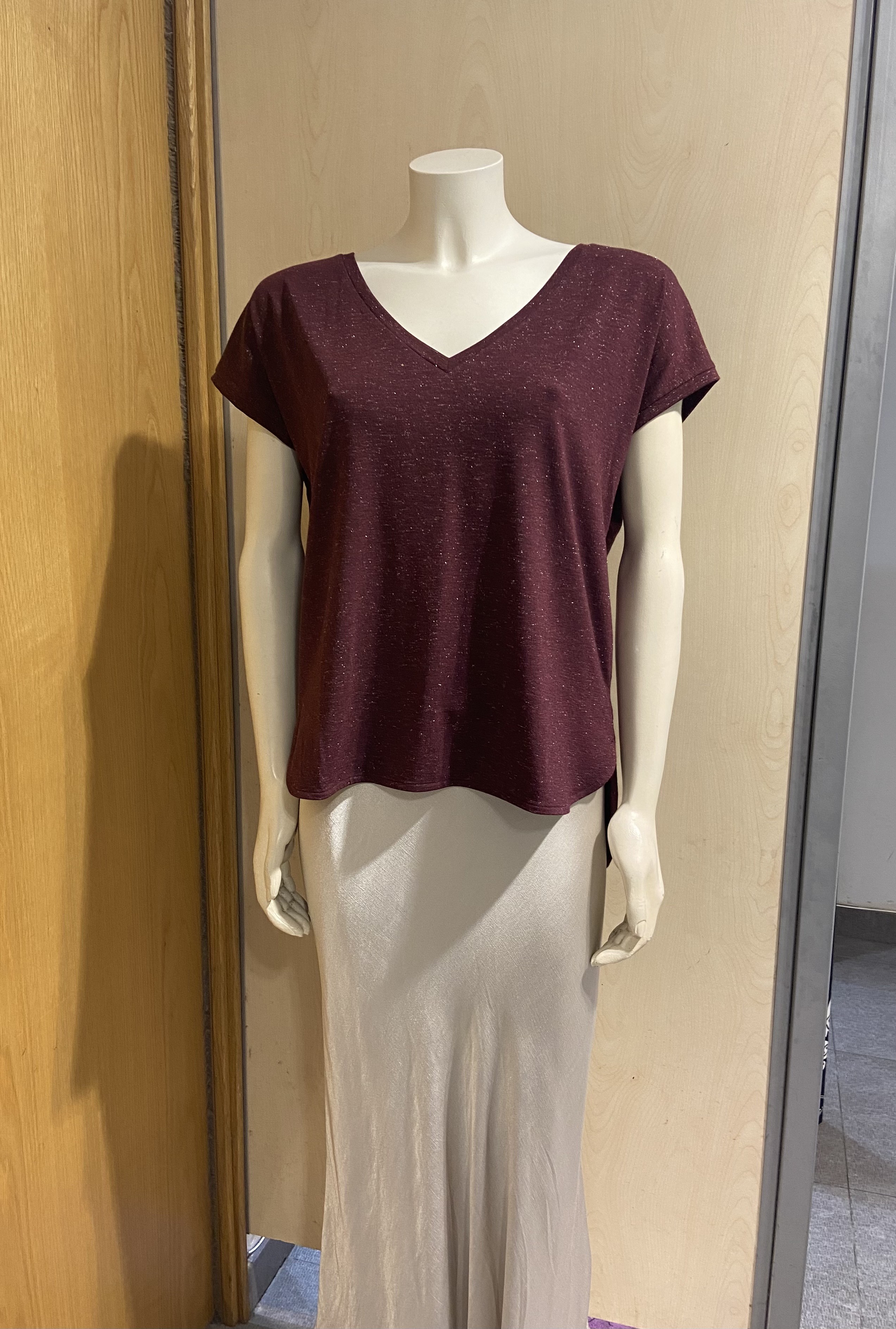 Camiseta Brilli-Brilli con Pico en Granate