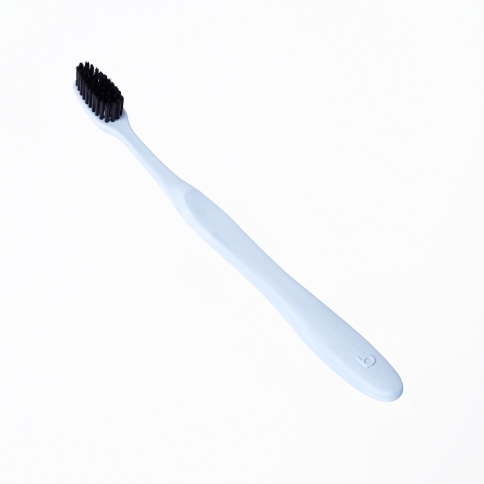 Cepillo dientes adulto MEDIUM reciclado y reciclable