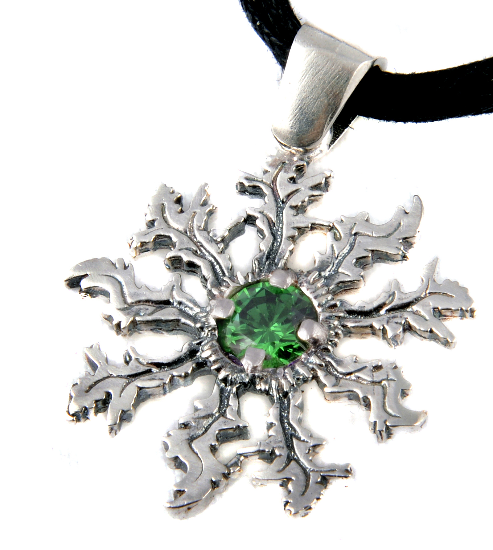 Producto vasco, Eguzkilore colgante de plata , flor del sol edelweiss