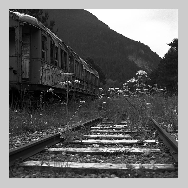 Fotografía artística en blanco y negro, canfranc estación en invierno, Huesca.