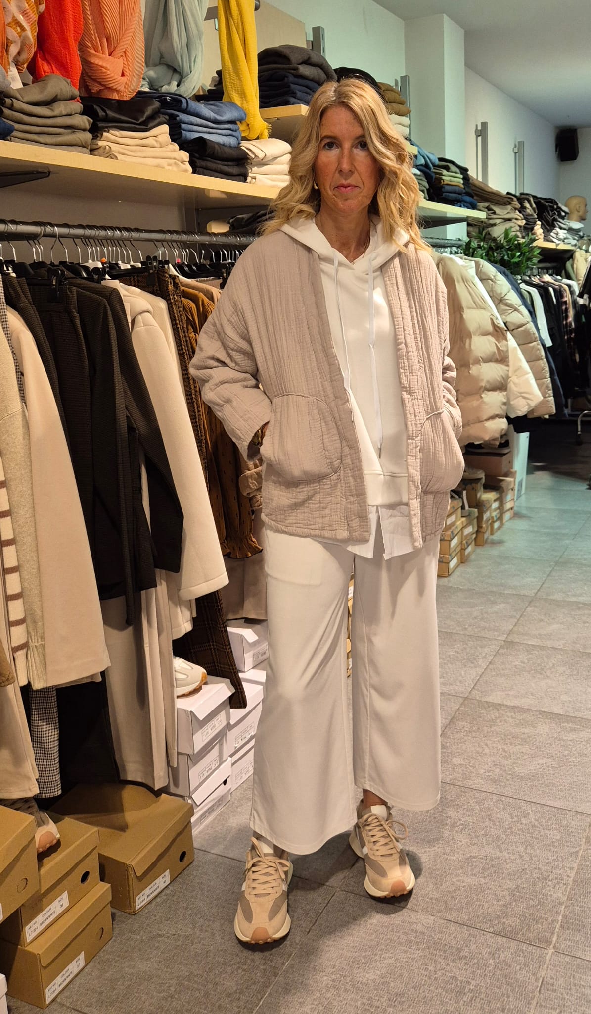 Chaqueta de entretiempo beige para mujer