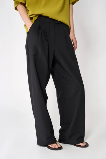 TANTÄ RAINWEAR PANTALON ANCHO PINZAS HUAB black