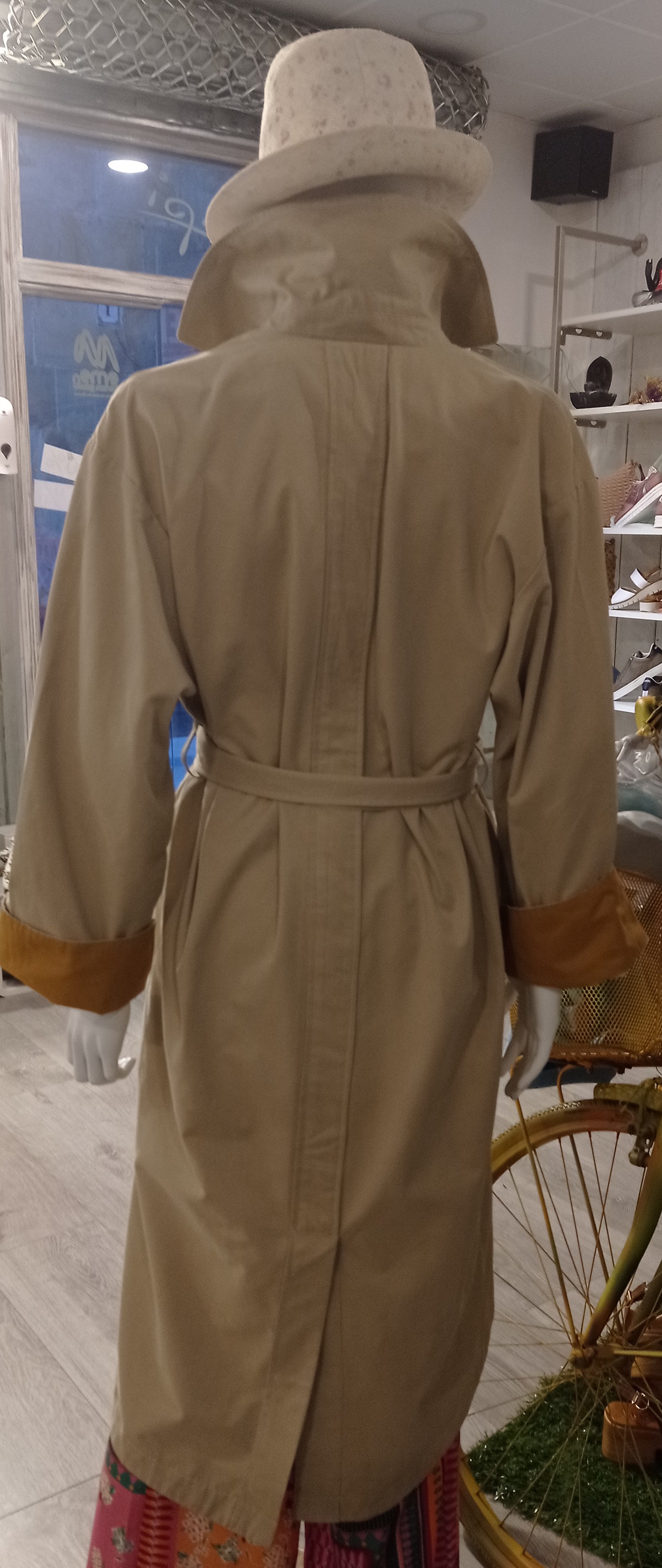 GABARDINA ONLY