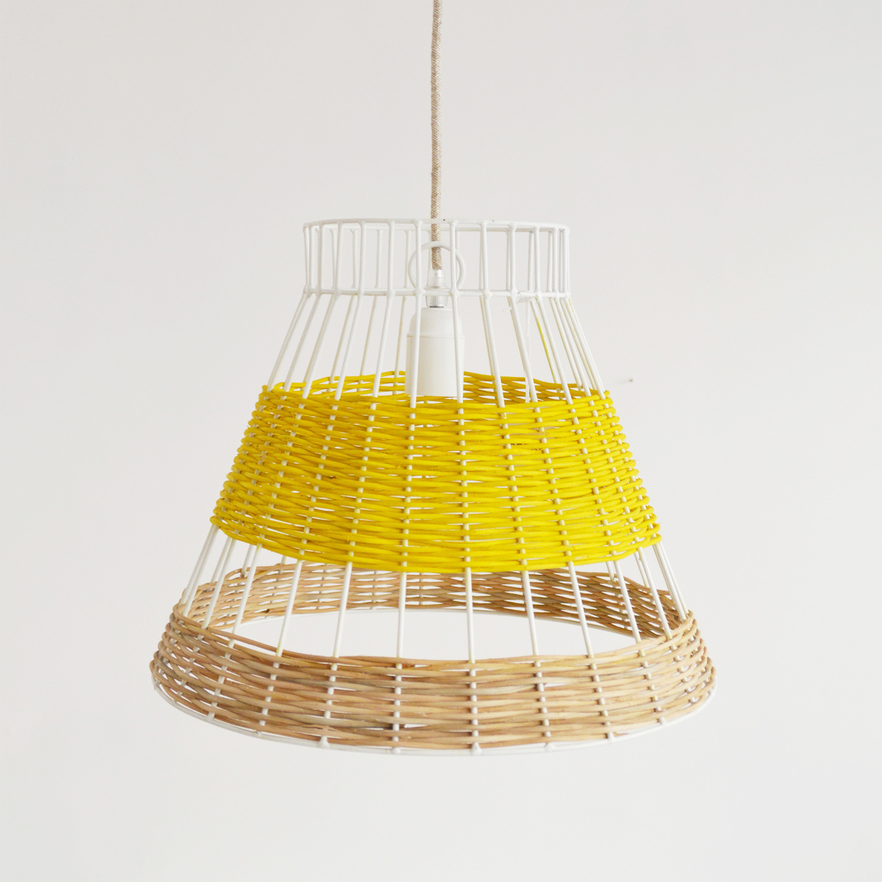 Lámpara de techo ratán (color amarillo)